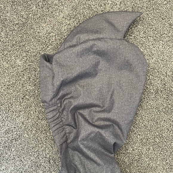 London Fog shark raincoat - Picture 5 of 5